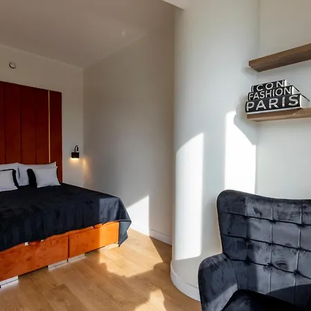 Kaleo - Hanza Tower 605 שצ'צ'ין